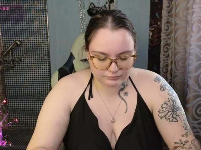 CatherineClaire live cam on BongaCams