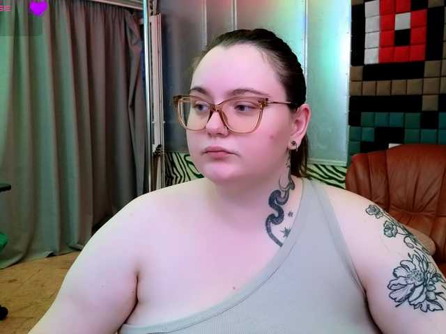 CatherineClaire live cam on BongaCams