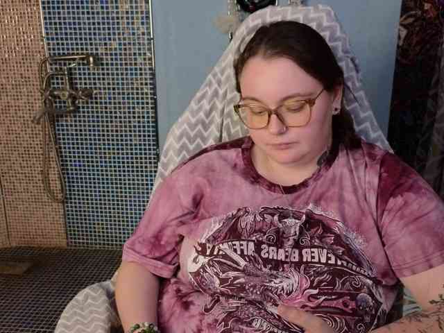 catherineclaire's live room