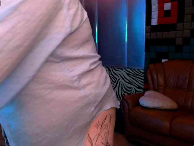 CatherineClaire webcam