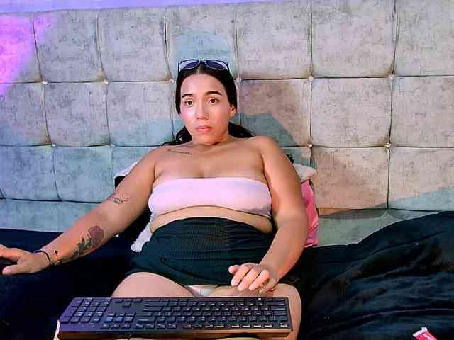 Big-Sharlotte webcam