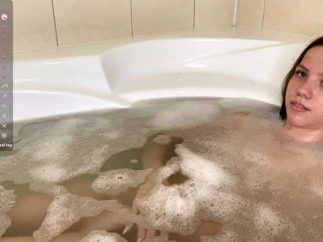 TonetteSollis live cam on BongaCams