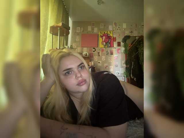 VXETU live cam on BongaCams