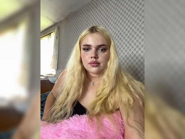 VXETU live webcam show