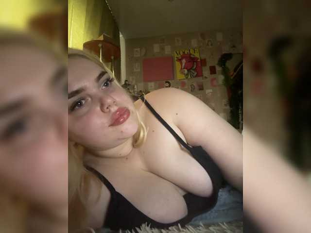 VXETU live cam on BongaCams