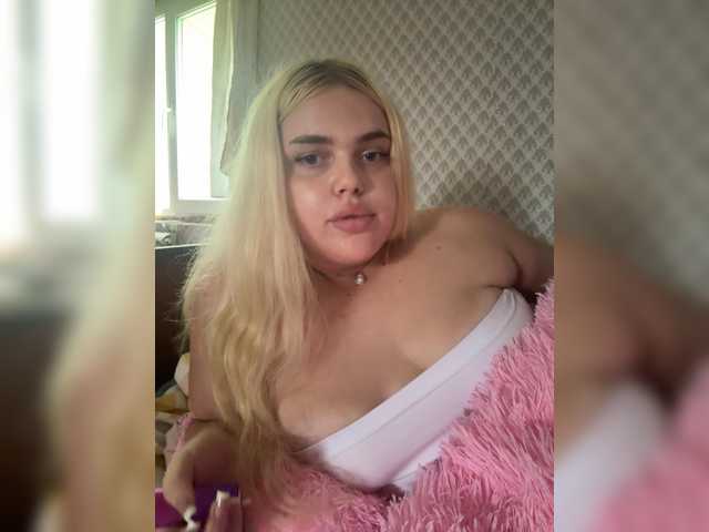 VXETU live webcam show