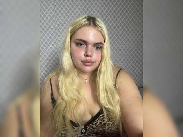 VXETU live webcam show