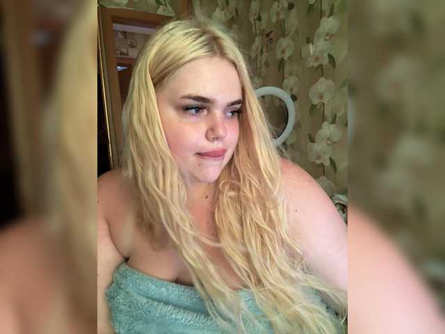 VXETU live cam on BongaCams