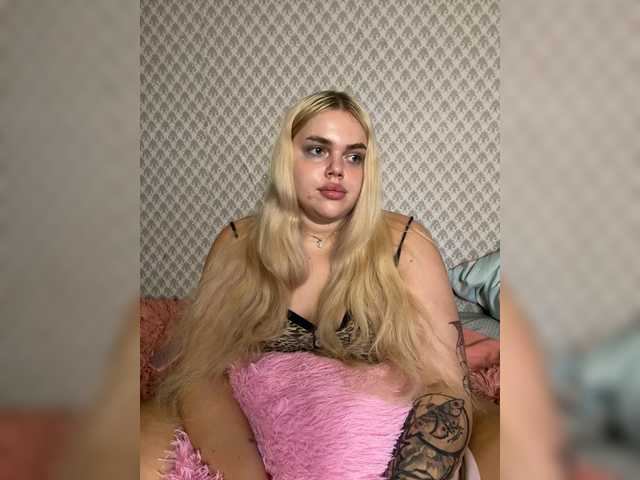 VXETU live cam on BongaCams