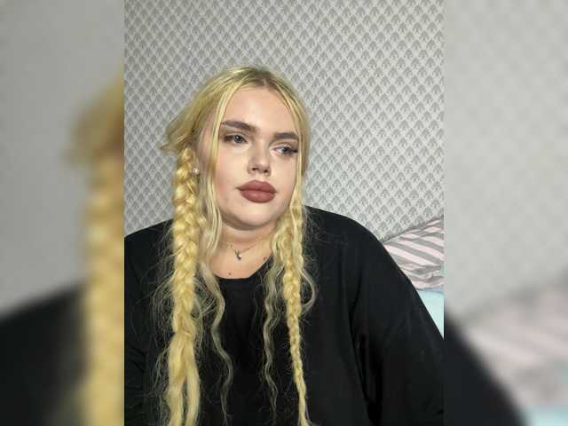 VXETU live webcam show