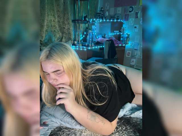 VXETU live cam on BongaCams