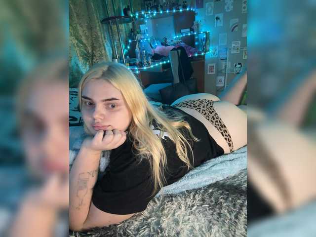 VXETU live cam on BongaCams