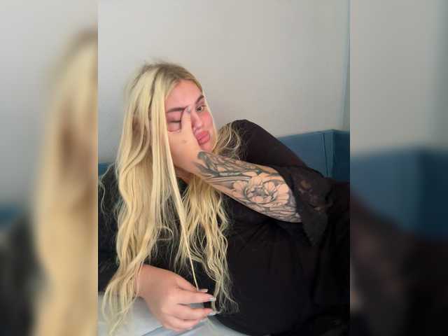 VXETU live cam on BongaCams