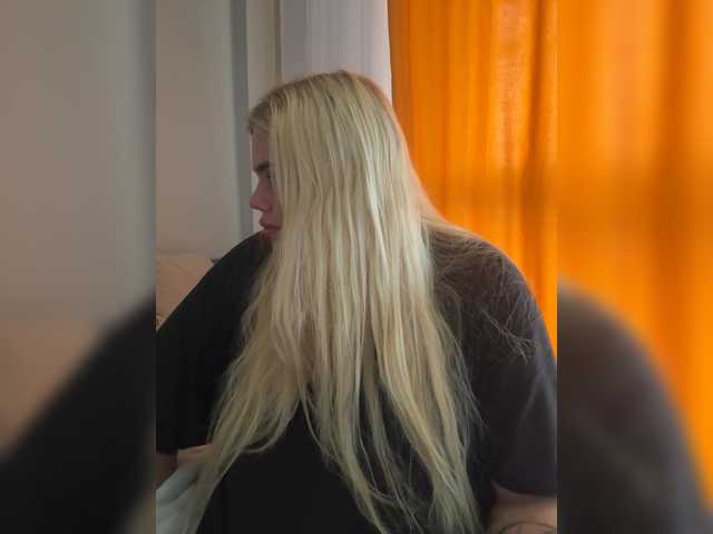 VXETU live cam on BongaCams