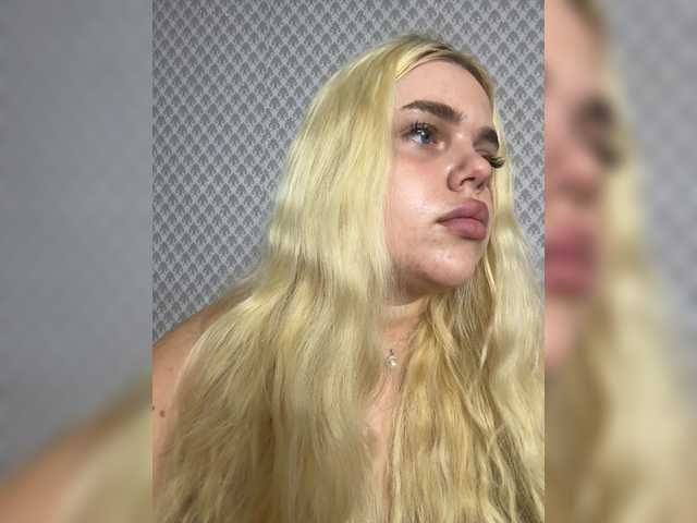 VXETU live webcam show