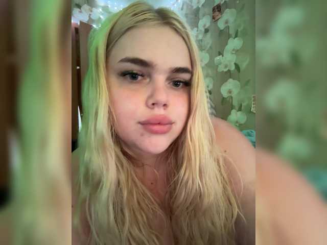 VXETU live cam on BongaCams