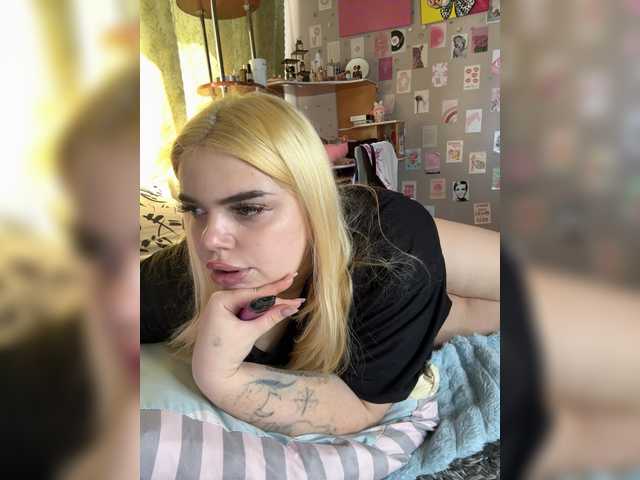 VXETU live cam on BongaCams