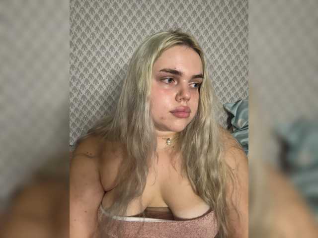 VXETU live webcam show