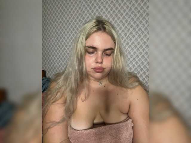 VXETU live webcam show