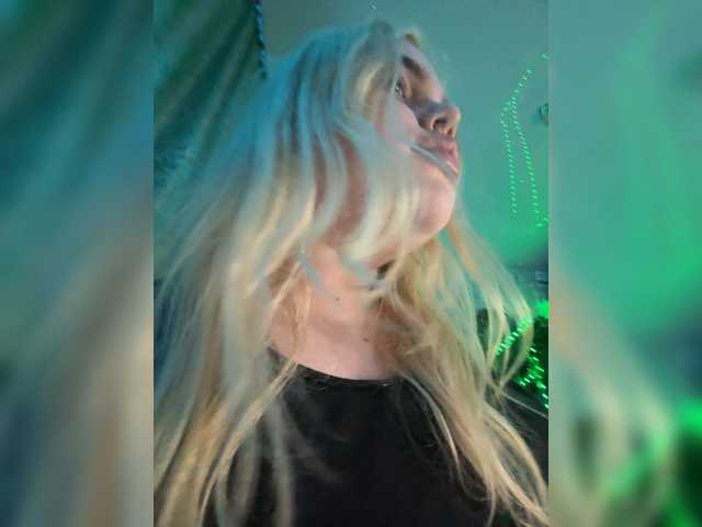 VXETU live cam on BongaCams