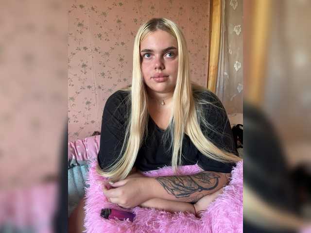 VXETU live cam on BongaCams