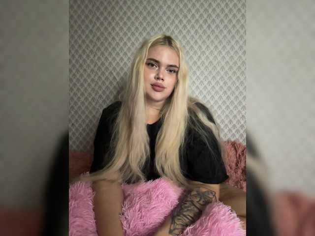 VXETU live cam on BongaCams