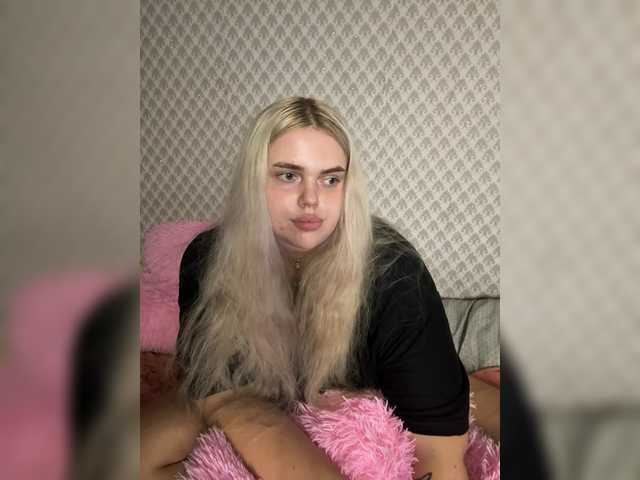 VXETU live webcam show