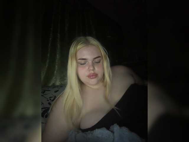 VXETU live cam on BongaCams