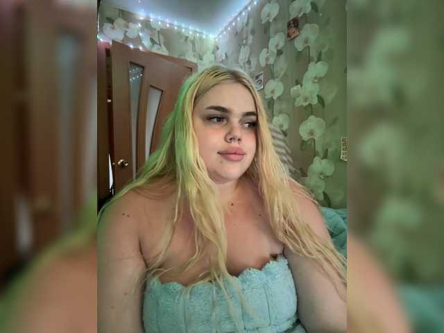 VXETU live cam on BongaCams