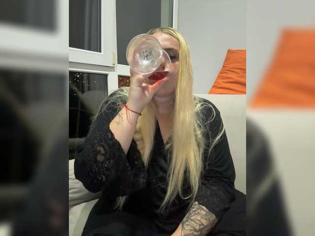 VXETU live cam on BongaCams