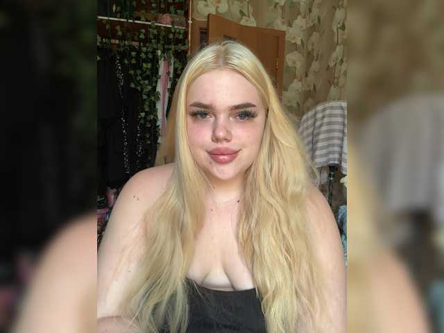 VXETU live cam on BongaCams