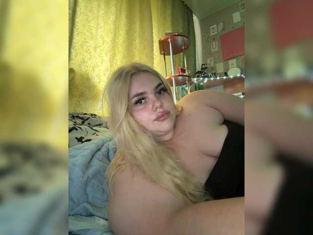 VXETU live cam on BongaCams