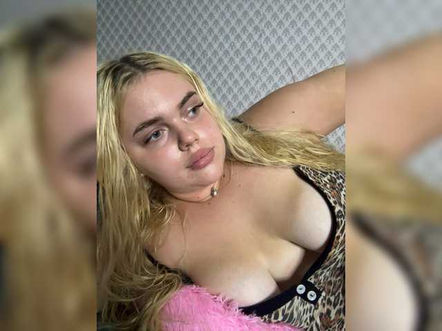VXETU live webcam show
