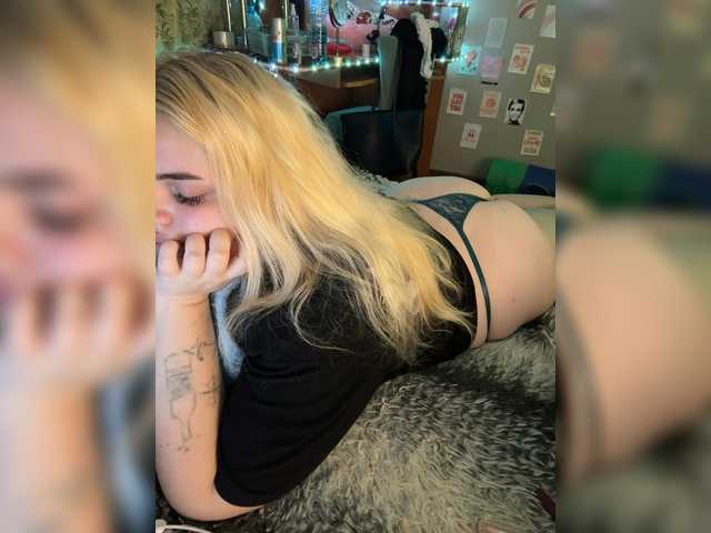 VXETU live cam on BongaCams