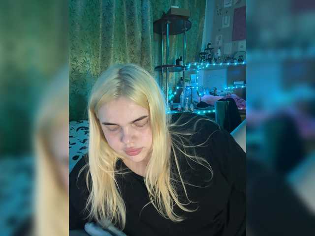VXETU live cam on BongaCams