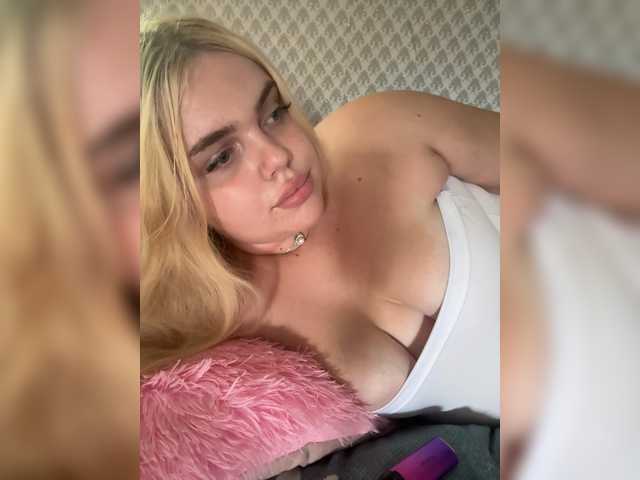 VXETU live webcam show