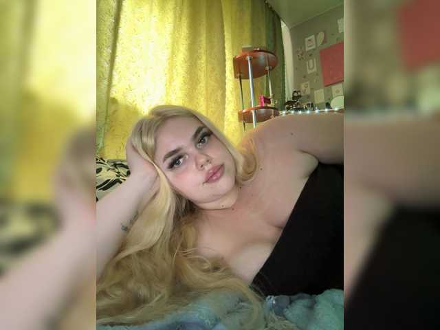 VXETU live cam on BongaCams