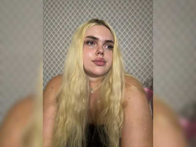 VXETU live webcam show