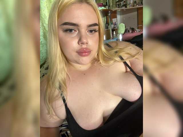 VXETU live cam on BongaCams