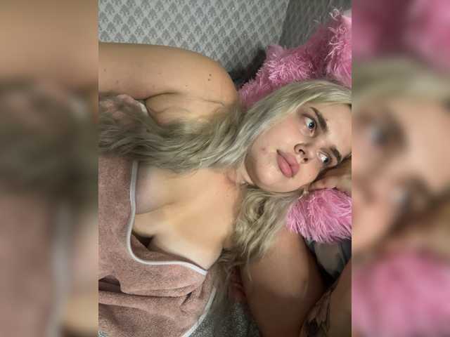 VXETU live webcam show