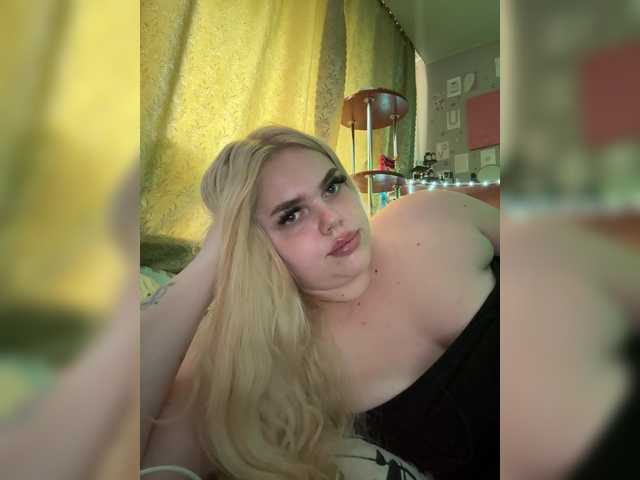 VXETU live cam on BongaCams