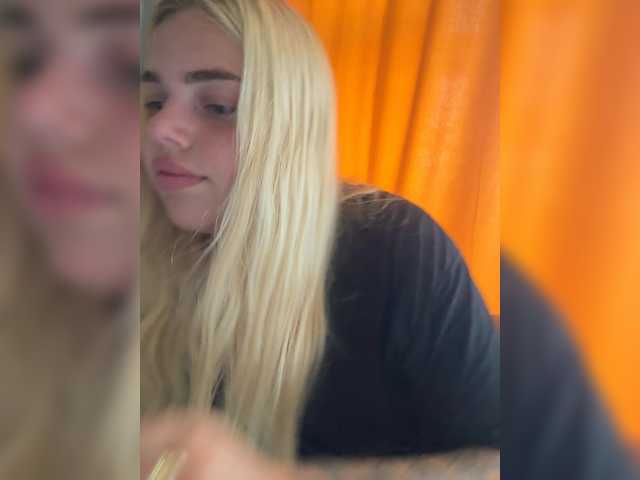 VXETU live cam on BongaCams