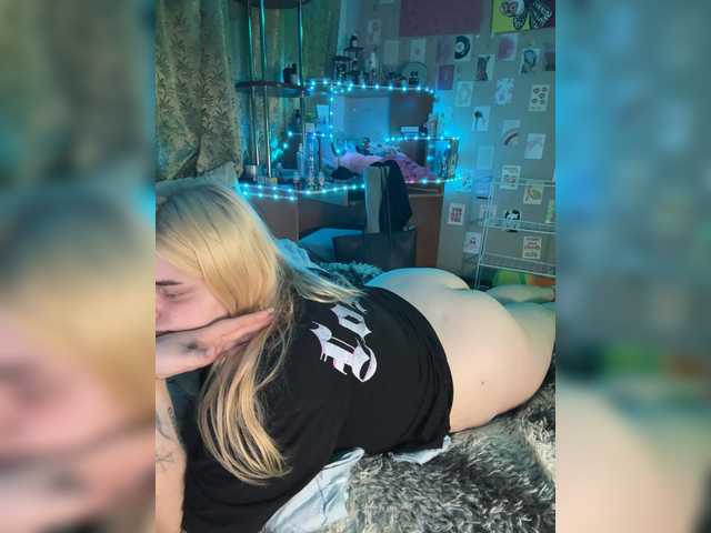 VXETU live cam on BongaCams