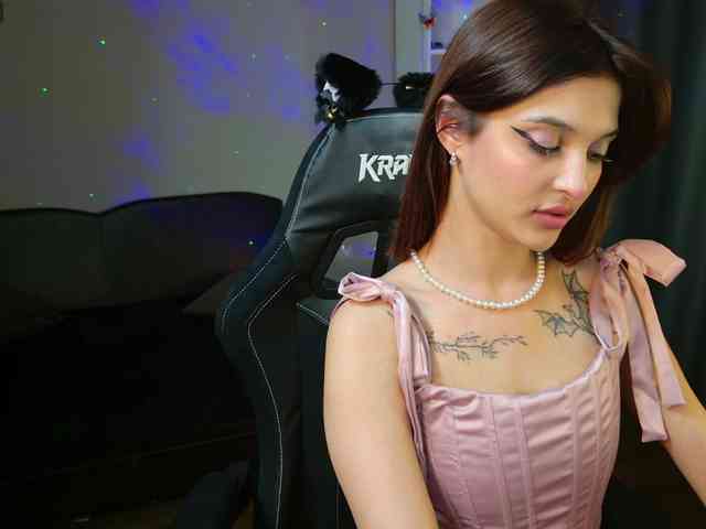 Eva-Sterling-alisa webcam