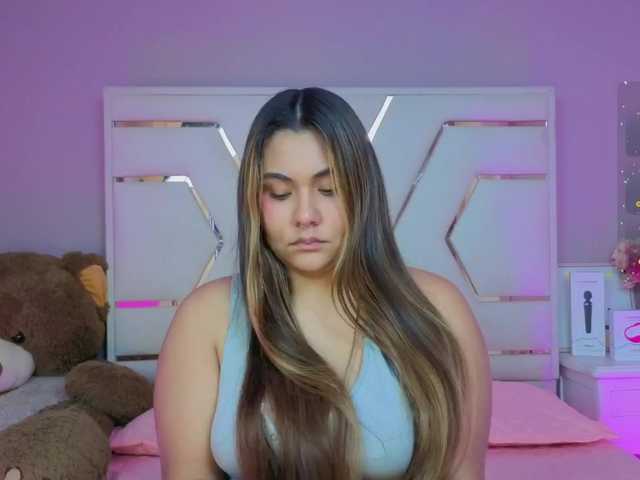 AlannaRousse live webcam show