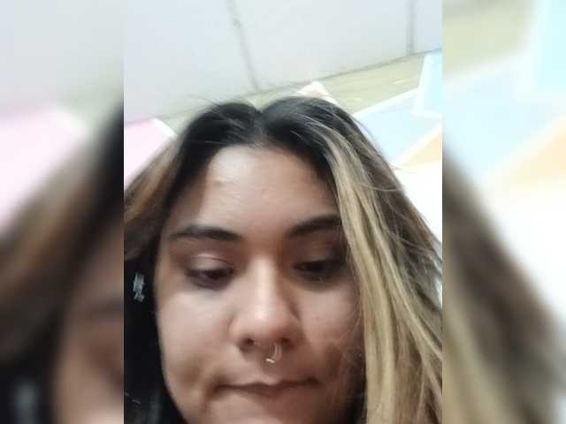 AlannaRousse live cam on BongaCams