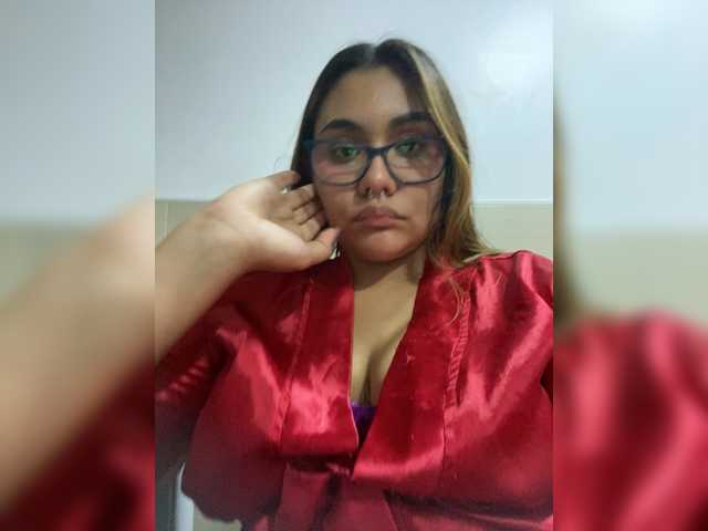 AlannaRousse live cam on BongaCams