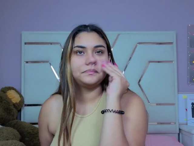 AlannaRousse live webcam show