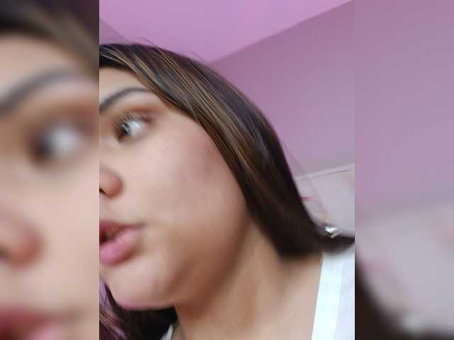 AlannaRousse live cam on BongaCams