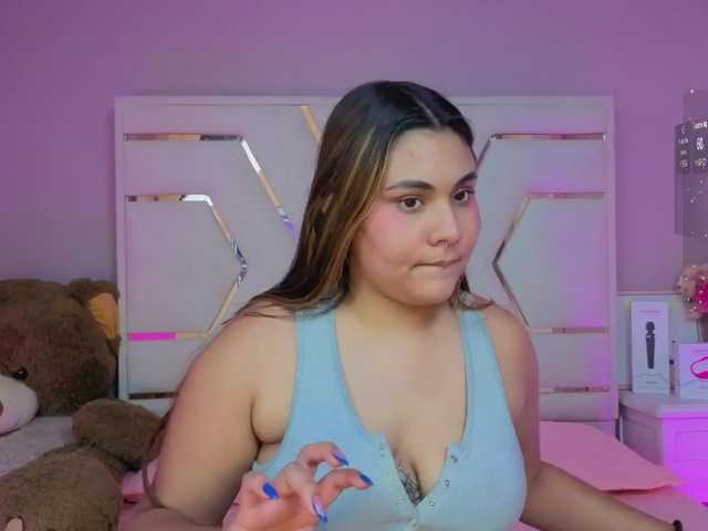 AlannaRousse live webcam show